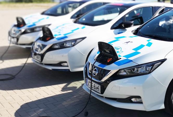 Exploring the Electric Vehicle Trend and Thailand's Industrial Parks as a Leading Production Base