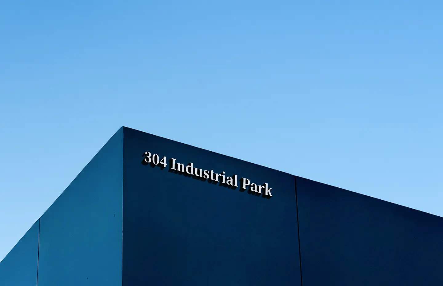 Page-banner image: 会社概要