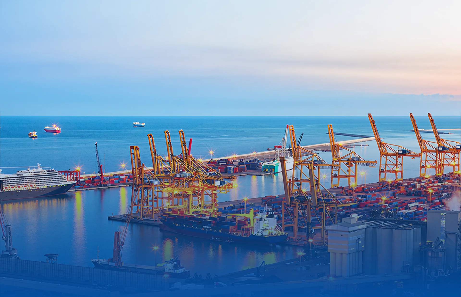 Page-banner image: 為何選擇泰國?